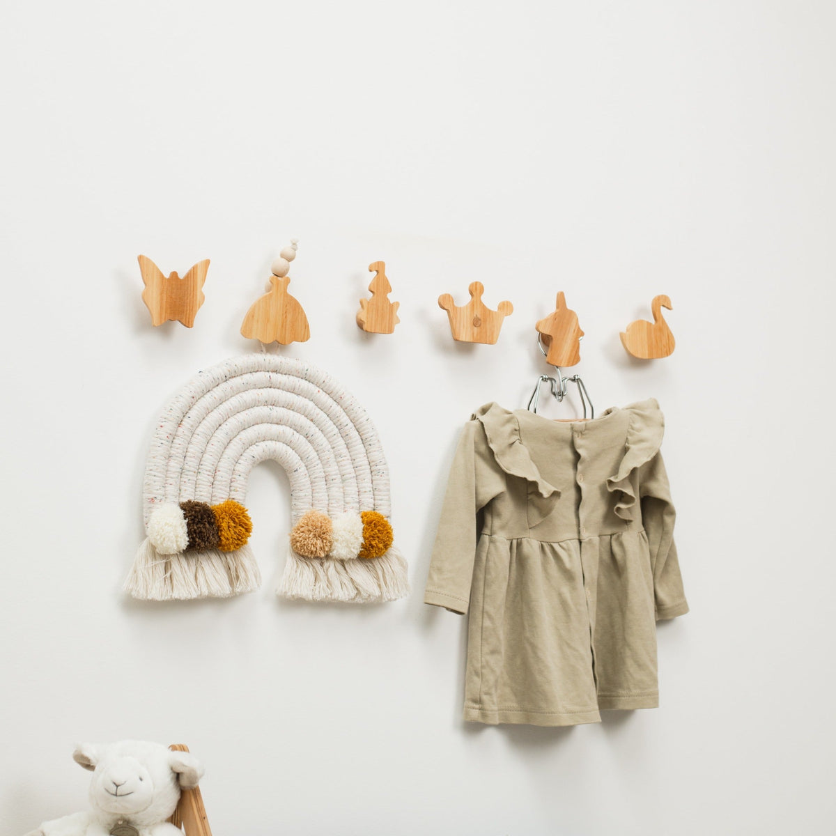 Button wall hooks